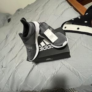 Ladies Adidas shoes. Size US 7 1/2. Grey white.